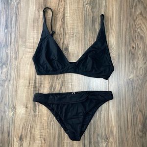 O’Niell Black Bikini Top and Bikini Bottom Set